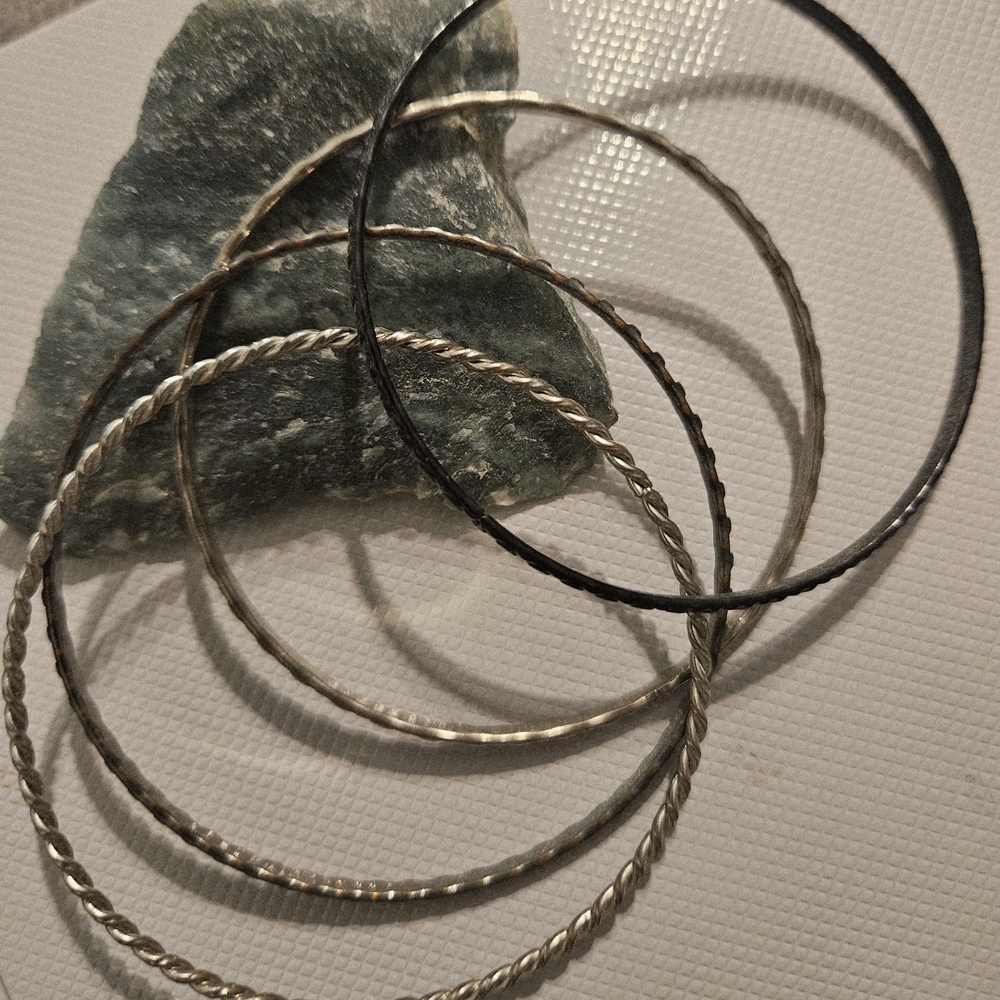 Elegant Silver and Black Bangle Set